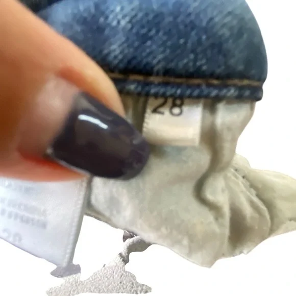 Pistola Mid Rise Distressed  Skinny Zip Ankle Medium Wash Denim Blue Jeans SZ 28 - Picture 11 of 12